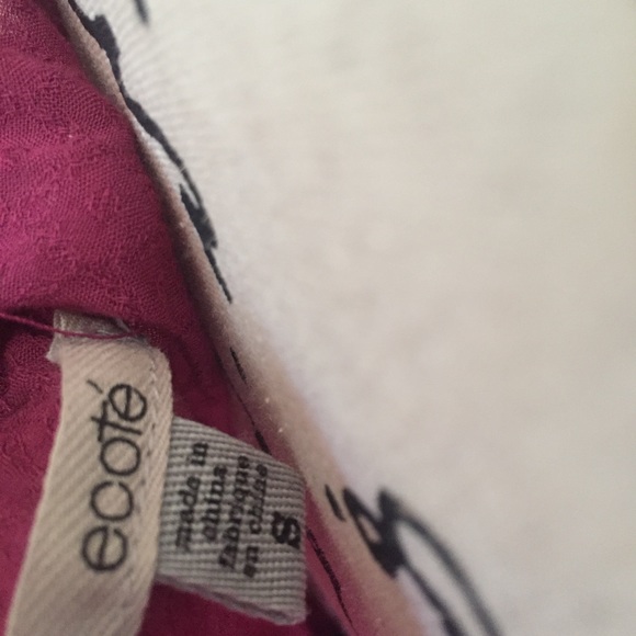 Urban Outfitters cold shoulder Playsuit jumper S - Picture 8 of 8